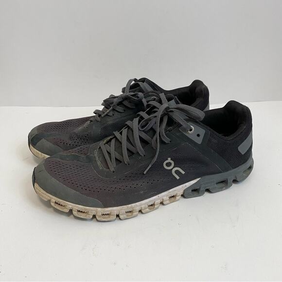 On Running Men's Cloudflow Sneakers Black White Size 9 - Picture 1 of 8